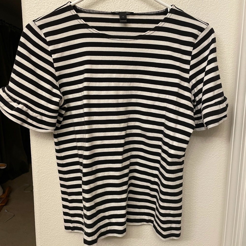 Jcrew xs ruffle sleeve top